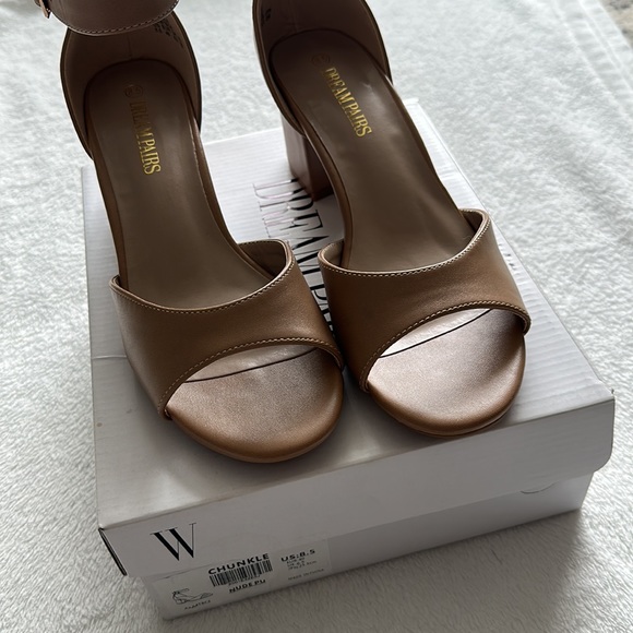 Dream Pairs Tan/Nude Chunkle 2" Block Heels w/ Ankle Strap Size 8.5 - Picture 15 of 16
